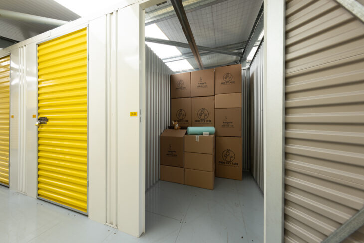 Storage unit with boxes inside