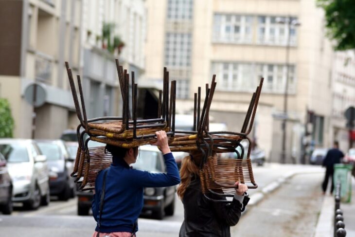 People helping to move uni items into student accommodation